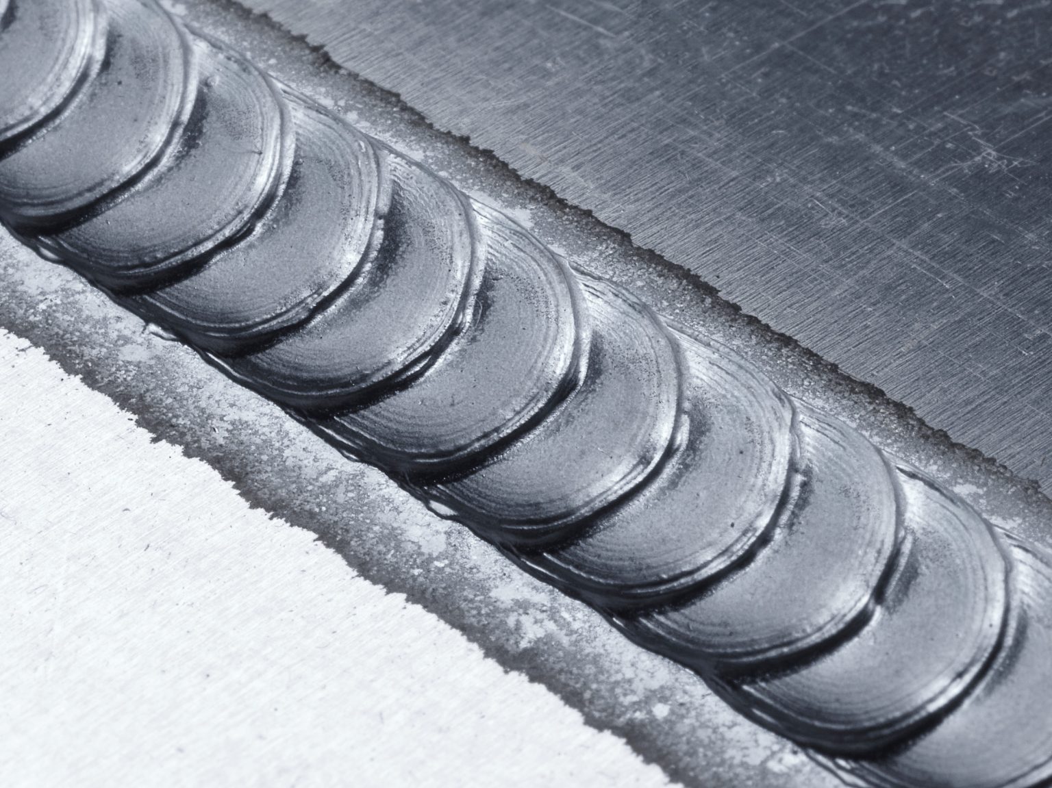 WHAT’S THE DIFFERENCE BETWEEN TIG WELDER AND MIG WELDER FOR WELDING
